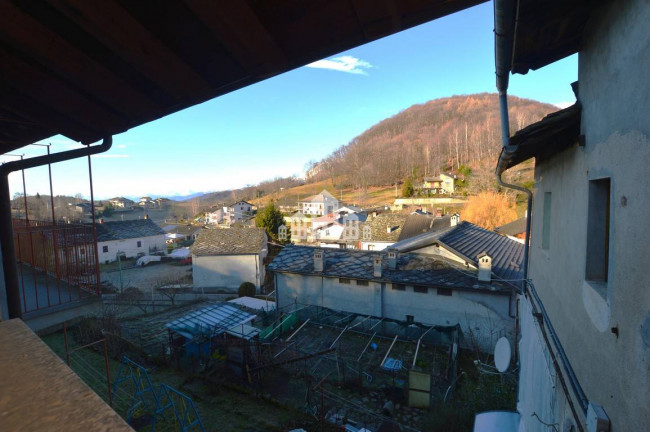 Casa semindipendente in vendita a Brosso