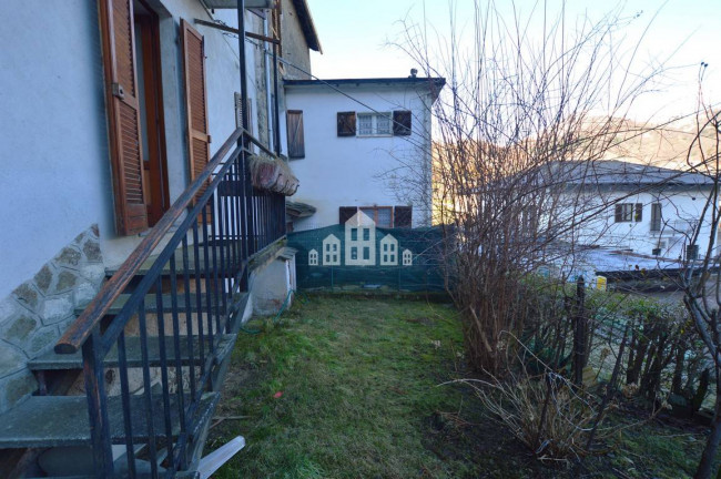 Casa semindipendente in vendita a Brosso