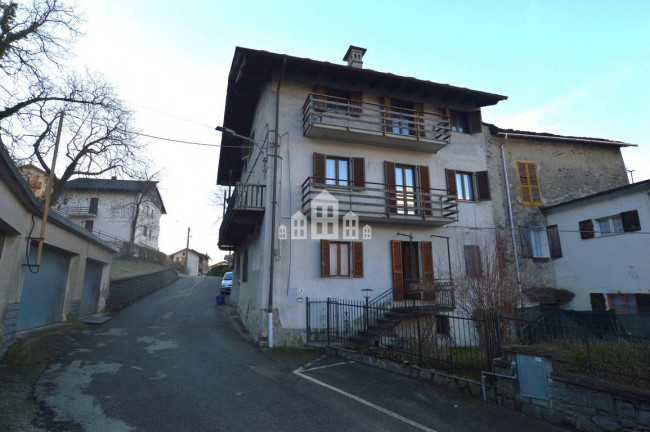 Casa semindipendente in vendita a Brosso