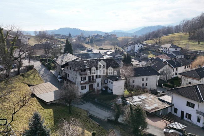Casa semindipendente in vendita a Brosso