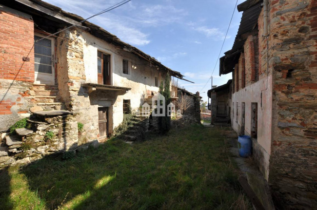 Casa semindipendente in vendita a Cuorgnè