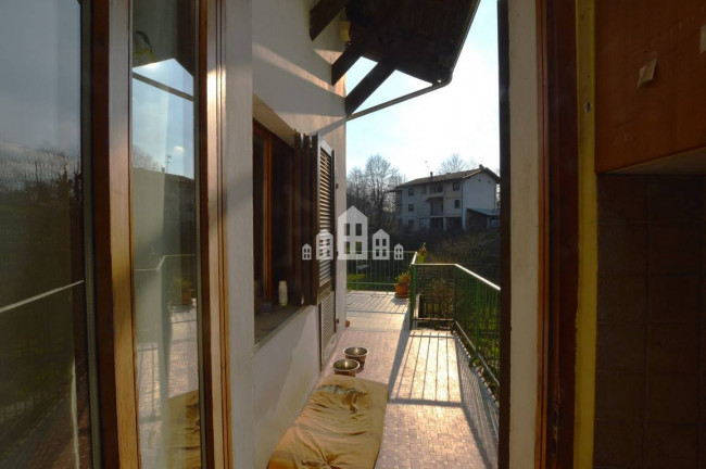 Casa indipendente in vendita a Val di Chy