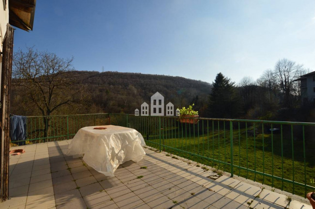 Casa indipendente in vendita a Val di Chy