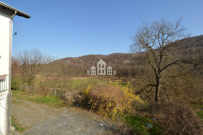 Casa indipendente in vendita a Val di Chy
