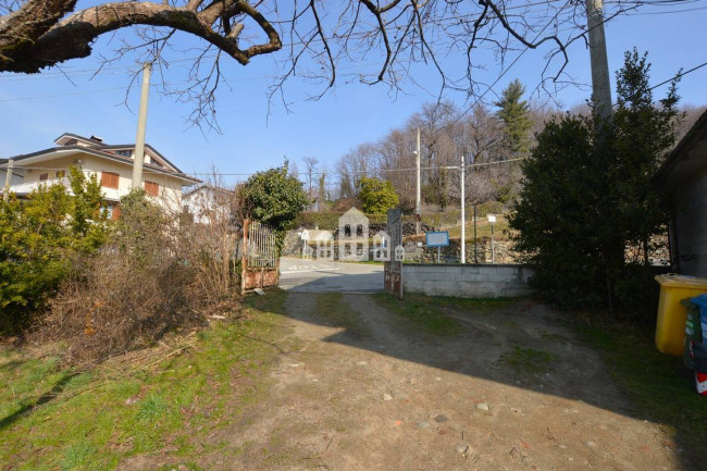 Casa semindipendente in vendita a Val di Chy