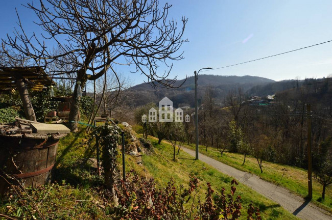 Casa semindipendente in vendita a San Colombano Belmonte