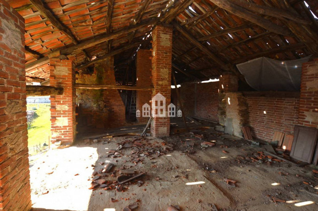 Casa semindipendente in vendita a San Colombano Belmonte