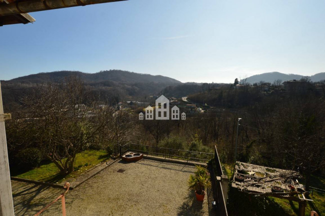 Casa semindipendente in vendita a San Colombano Belmonte