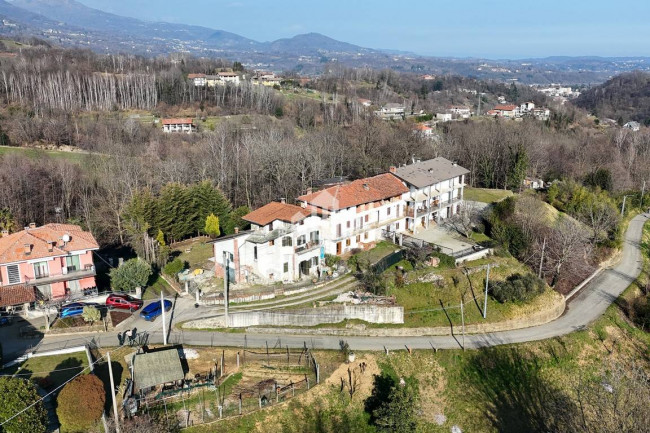 Casa semindipendente in vendita a San Colombano Belmonte