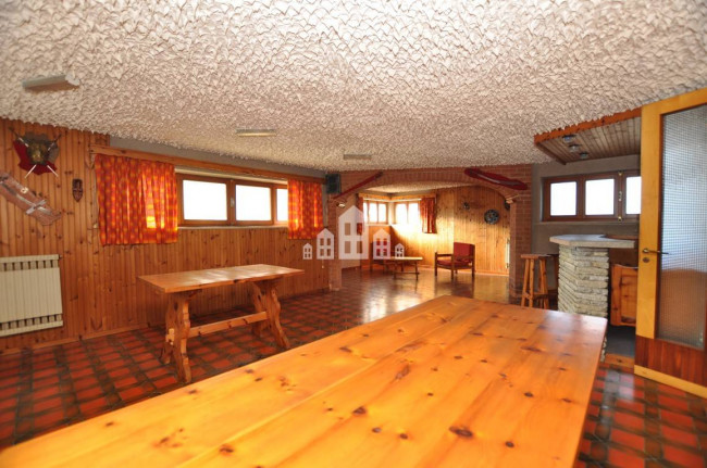 Villa in vendita a Feletto
