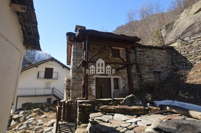 Casa indipendente in vendita a Noasca