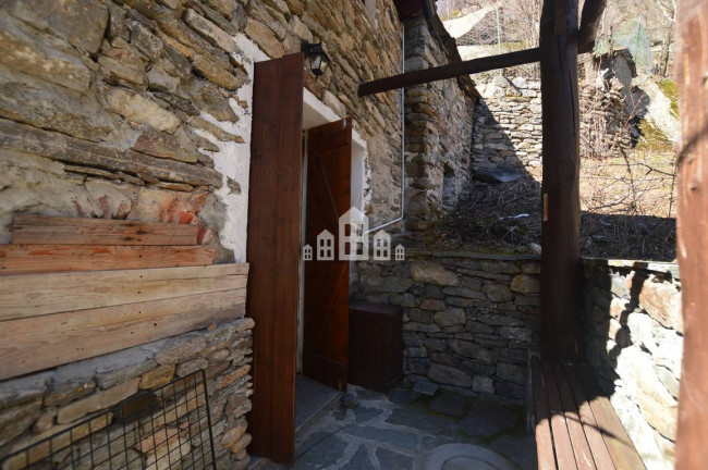 Casa indipendente in vendita a Noasca