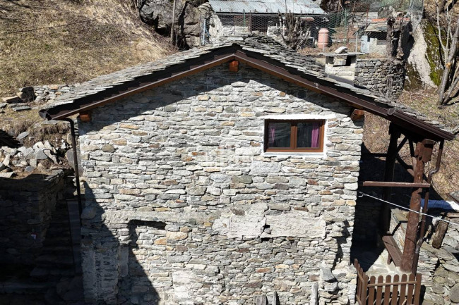 Casa indipendente in vendita a Noasca