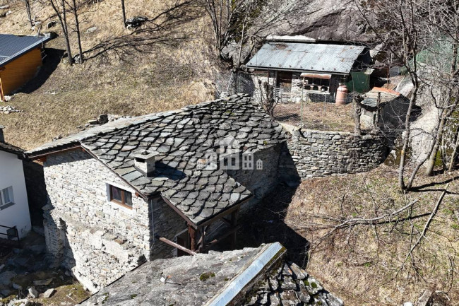 Casa indipendente in vendita a Noasca
