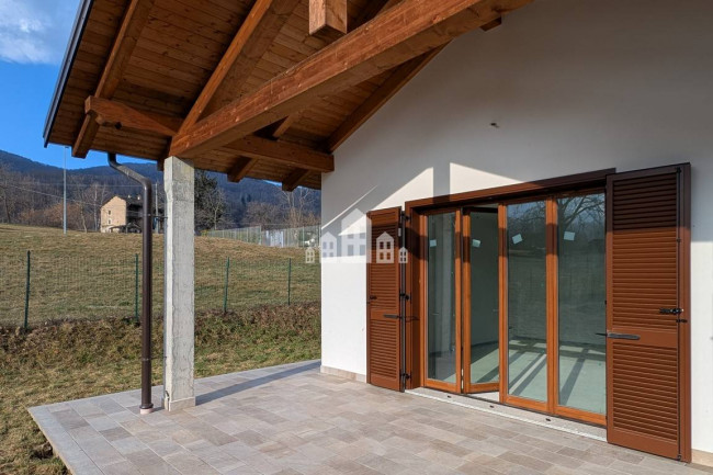 Villa in vendita a Rueglio