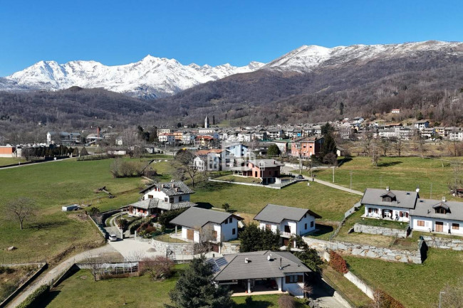 Villa in vendita a Rueglio