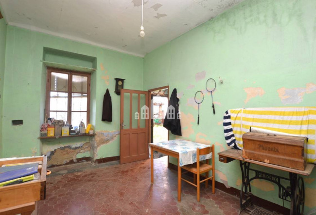 Casa semindipendente in vendita a Val di Chy