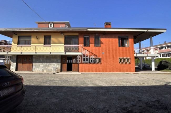 Capannone in vendita a Feletto