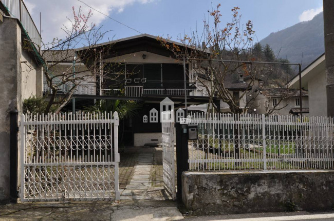 Casa indipendente in vendita a Sparone