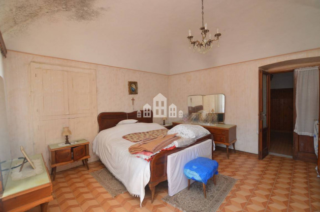 Casa semindipendente in vendita a San Colombano Belmonte