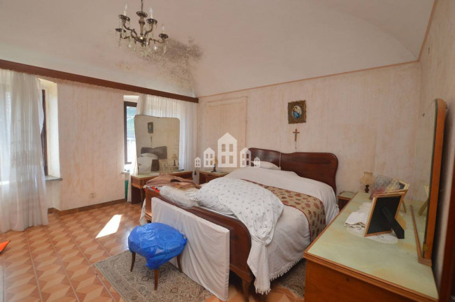 Casa semindipendente in vendita a San Colombano Belmonte
