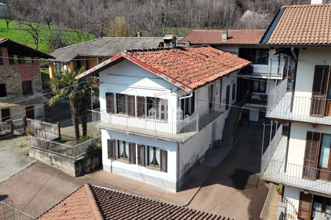 Casa semindipendente in vendita a San Colombano Belmonte