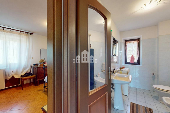 Casale in vendita a Valchiusa