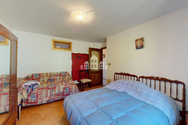 Casale in vendita a Valchiusa