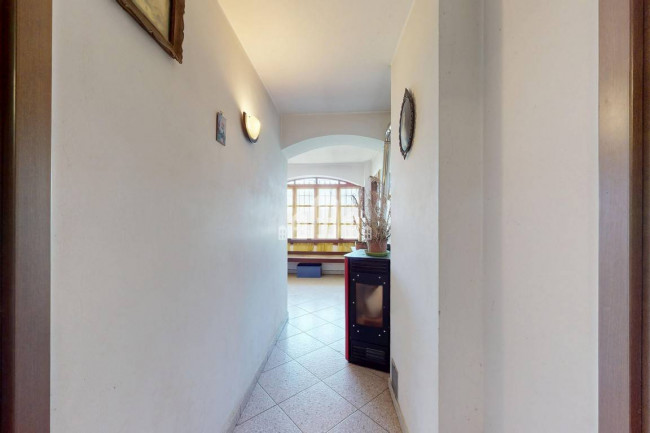 Casale in vendita a Valchiusa