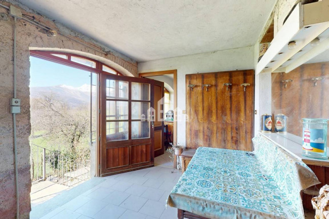 Casale in vendita a Valchiusa