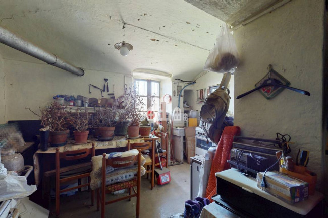 Casale in vendita a Valchiusa