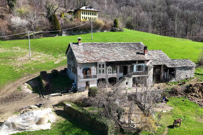 Casale in vendita a Valchiusa