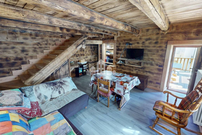 Casa semindipendente in vendita a Rueglio
