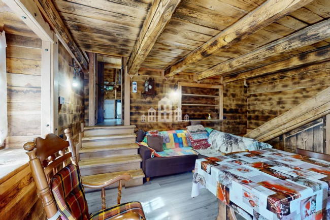 Casa semindipendente in vendita a Rueglio