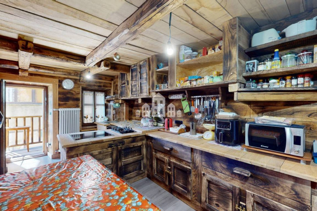 Casa semindipendente in vendita a Rueglio