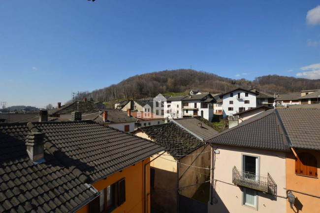 Bifamiliare in vendita a Brosso