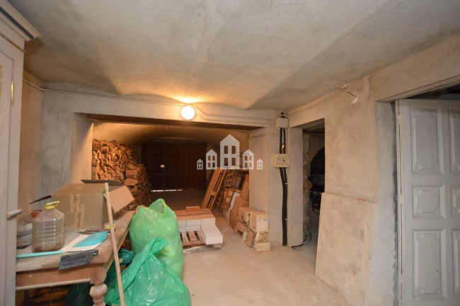 Bifamiliare in vendita a Brosso