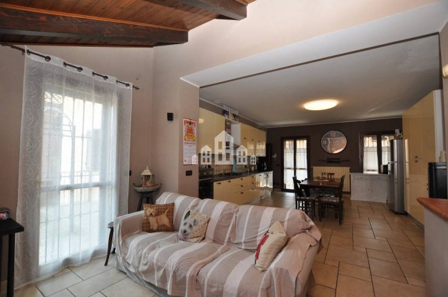 Casa semindipendente in vendita a Favria