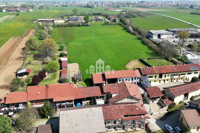 Casa semindipendente in vendita a Favria