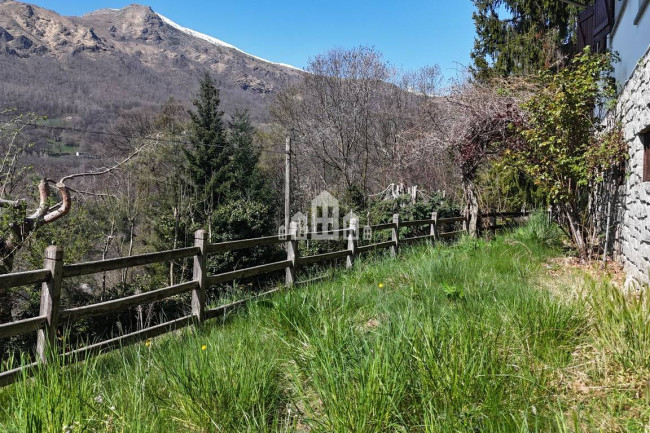 Casa indipendente in vendita a Traversella