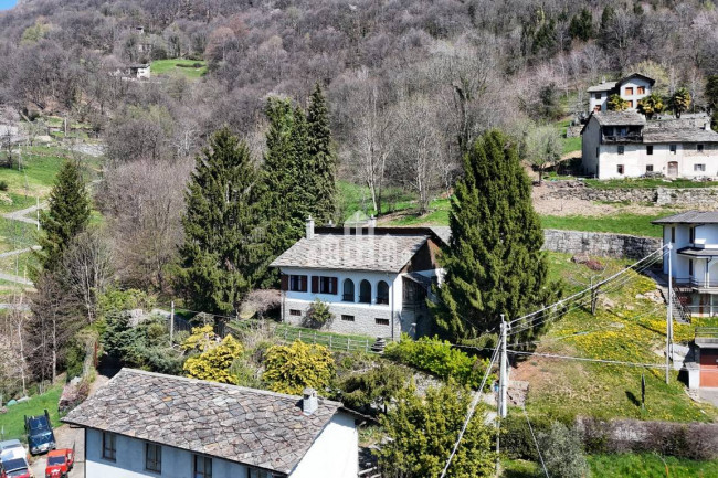 Casa indipendente in vendita a Traversella