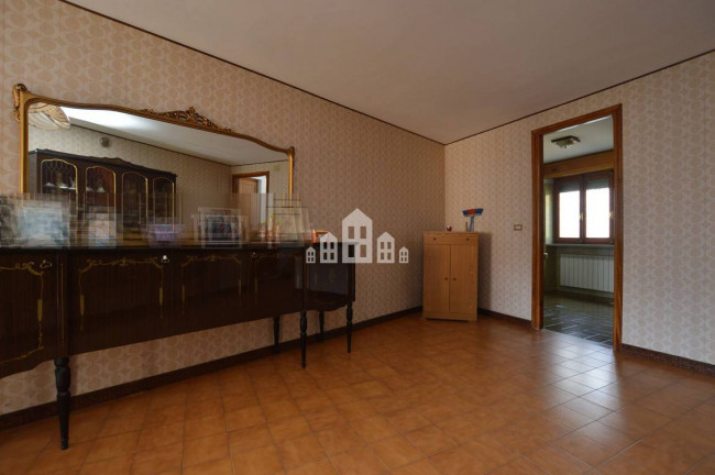 Casa semindipendente in vendita a Val di Chy