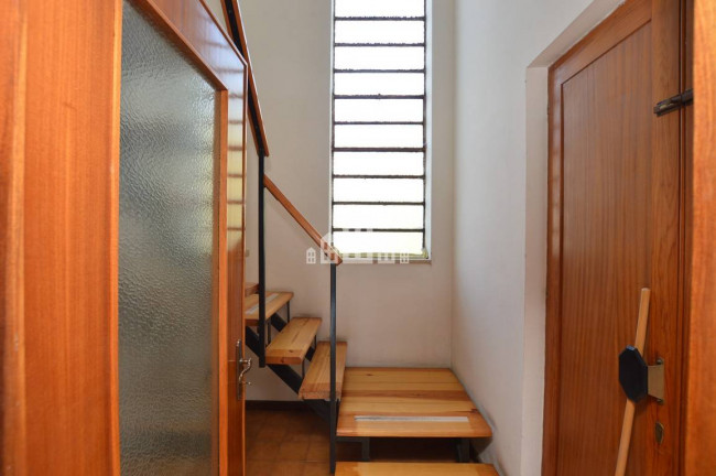 Casa semindipendente in vendita a Val di Chy