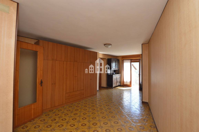 Casa semindipendente in vendita a Val di Chy