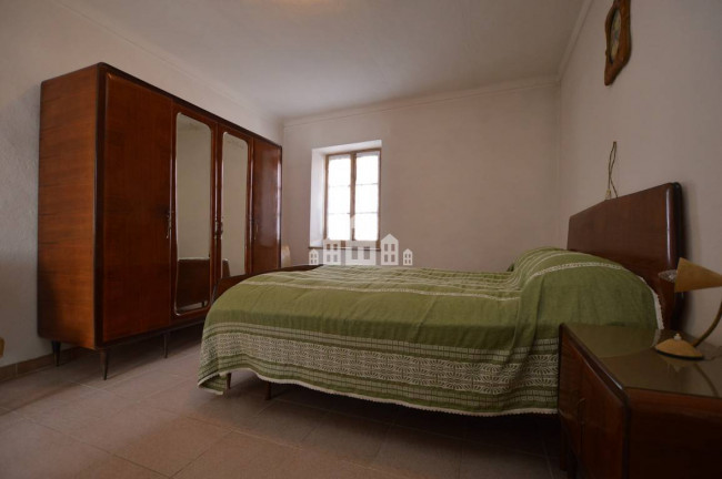 Casa semindipendente in vendita a Val di Chy