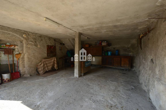 Casa semindipendente in vendita a Val di Chy