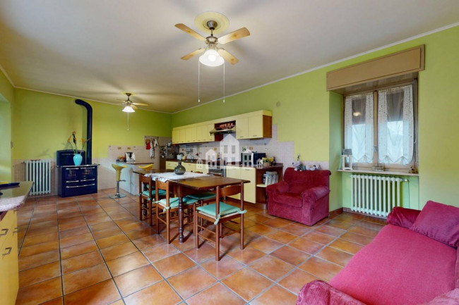 Casa semindipendente in vendita a Rivara