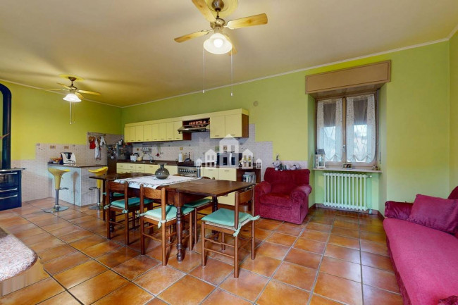 Casa semindipendente in vendita a Rivara