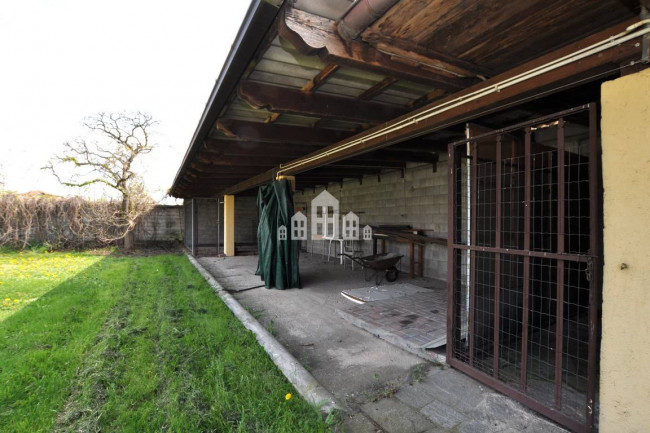 Villa in vendita a Ozegna