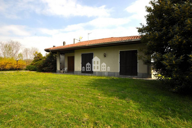 Villa in vendita a Ozegna